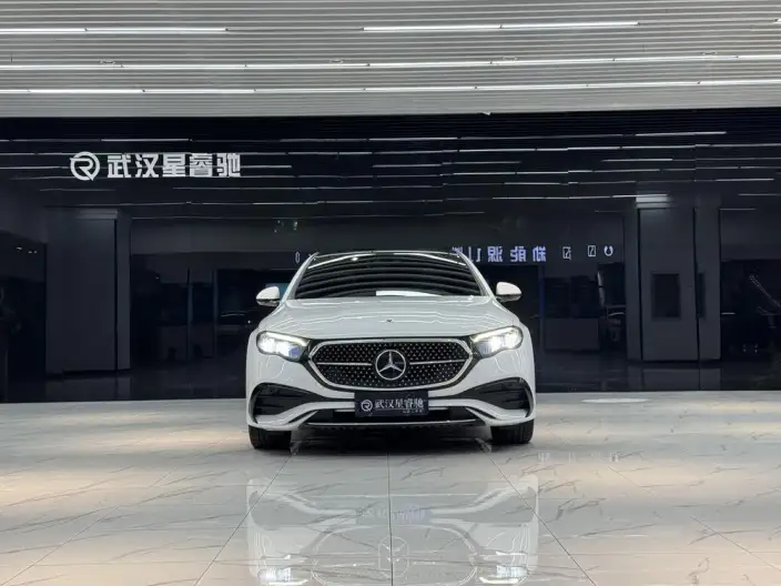 Mercedes-Benz E-Class 2024 Model E 260 L Sports sedan – фото 2