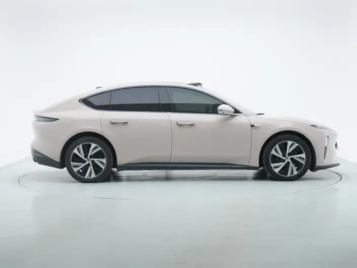 NIO ET5 2024 Model 75kWh – фото 8