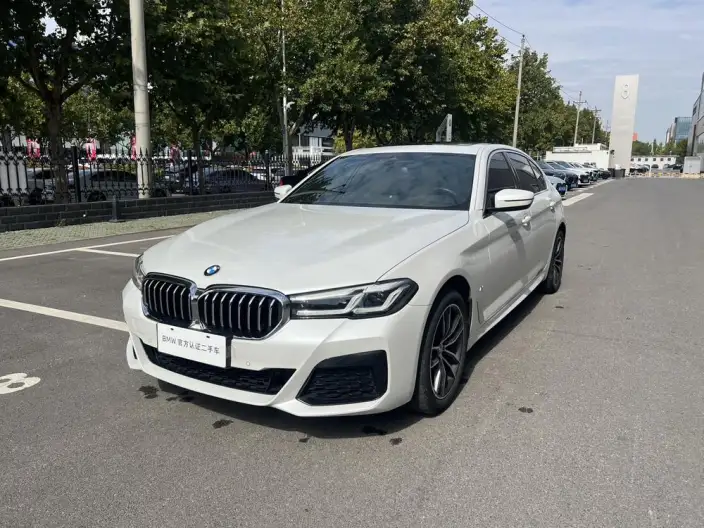 BMW 5 Series 2022 Model Facelift II 525Li M Sports Set – фото 1