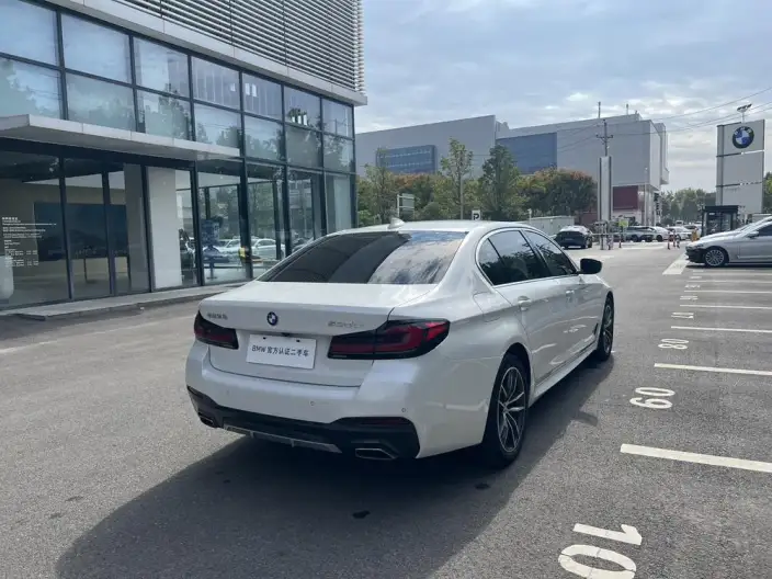 BMW 5 Series 2022 Model Facelift II 525Li M Sports Set – фото 7