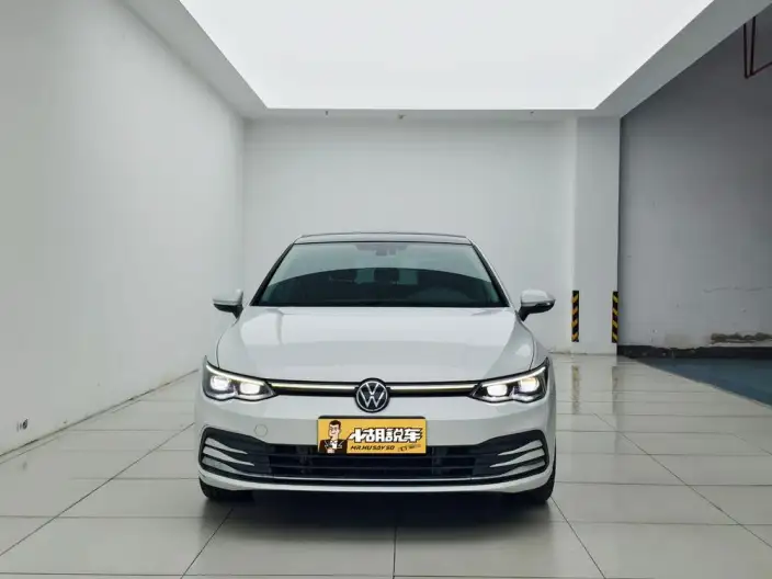 Volkswagen Golf 2021 Model 280TSI DSG Pro – фото 2