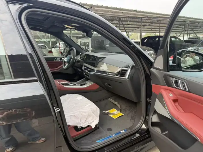 BMW X5 2026 Model Facelift xDrive40Li M Sports Night Set – фото 10