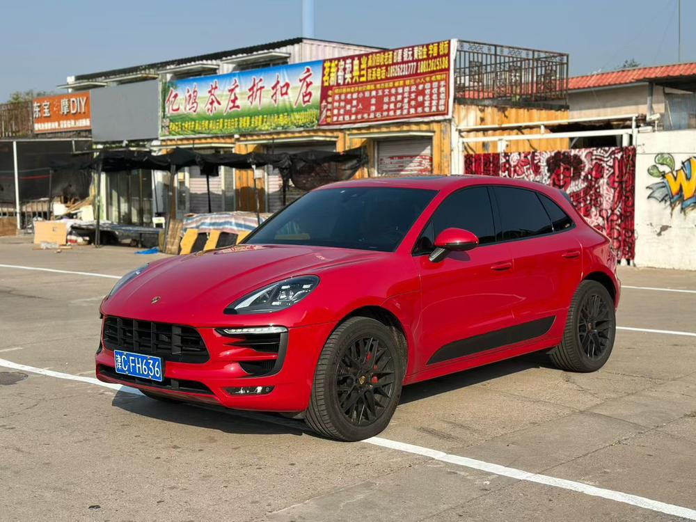 Porsche Macan 2017 Macan GTS 3.0T – фото 1