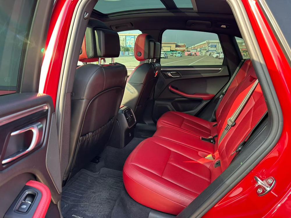 Porsche Macan 2017 Macan GTS 3.0T – фото 9