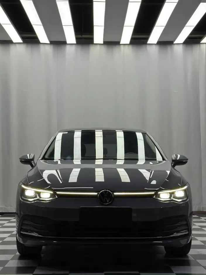 Volkswagen Golf 2021 Model 280TSI DSG Pro – фото 2
