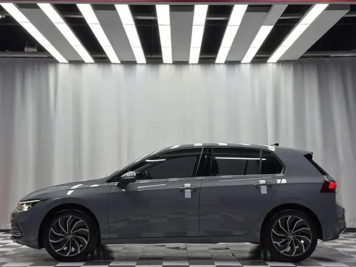 Volkswagen Golf 2021 Model 280TSI DSG Pro – фото 3