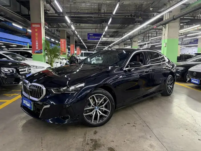 BMW i5 2024 Model eDrive35L Exclusive Model M Sports Set – фото 1
