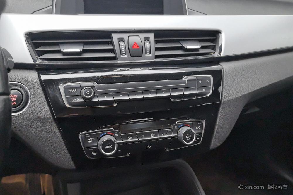 BMW X1 2018 sDrive18Li Style – фото 9
