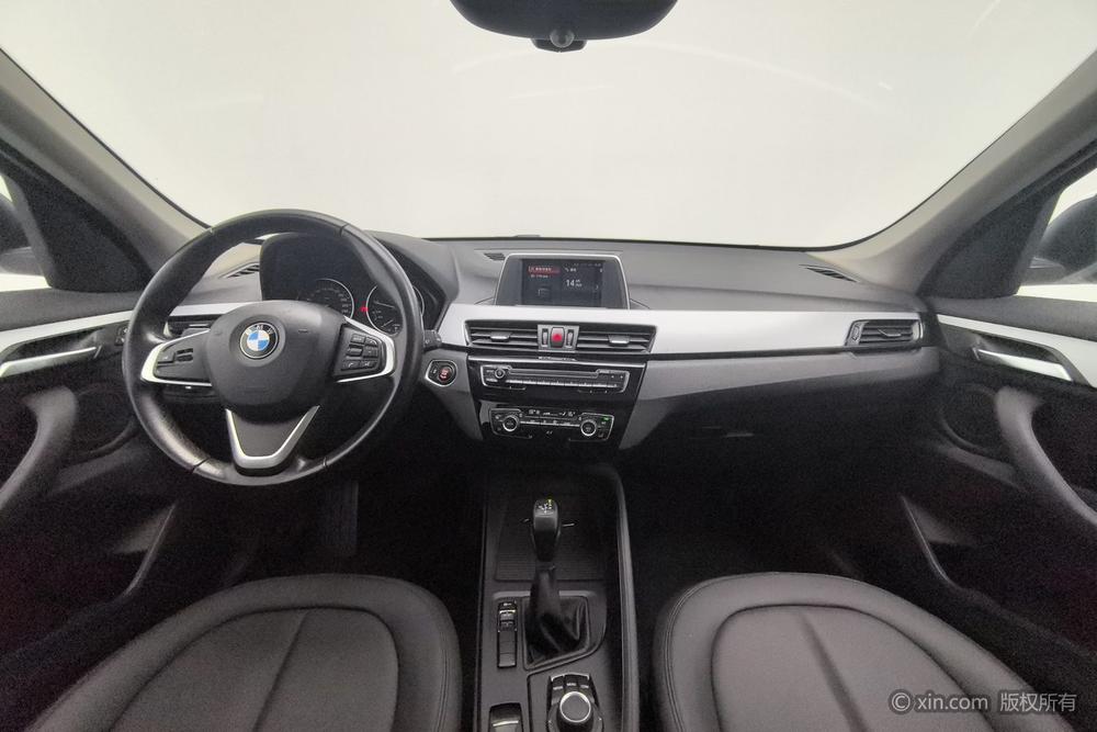 BMW X1 2018 sDrive18Li Style – фото 13