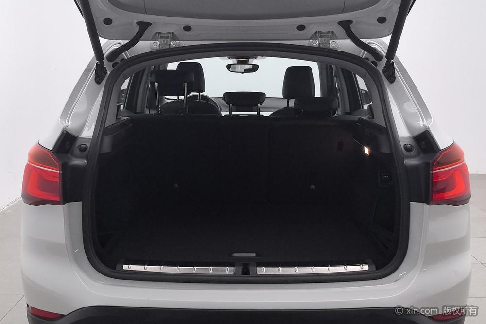 BMW X1 2018 sDrive18Li Style – фото 23