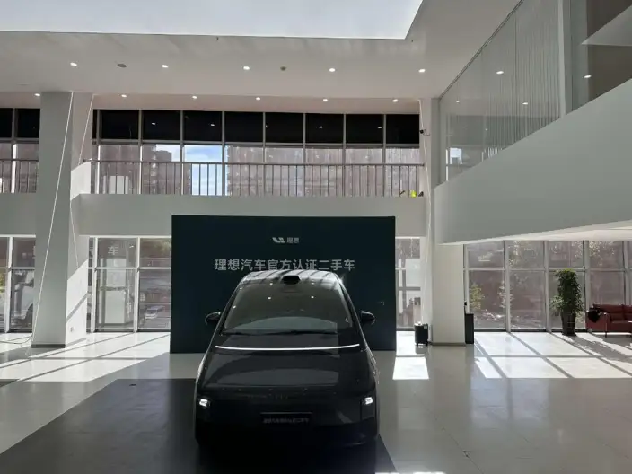Li Auto MEGA 2024 Model Ultra Edition – фото 2