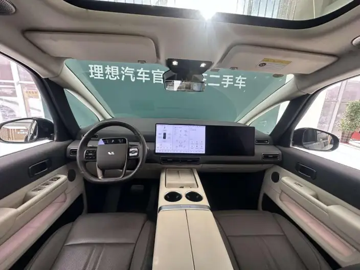 Li Auto MEGA 2024 Model Ultra Edition – фото 8