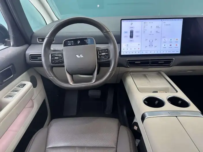 Li Auto MEGA 2024 Model Ultra Edition – фото 9