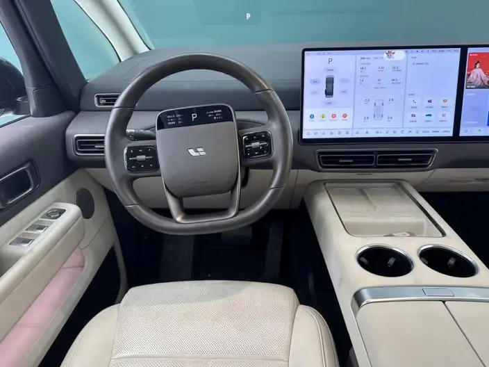 Li Auto MEGA 2024 Model Ultra Edition – фото 8