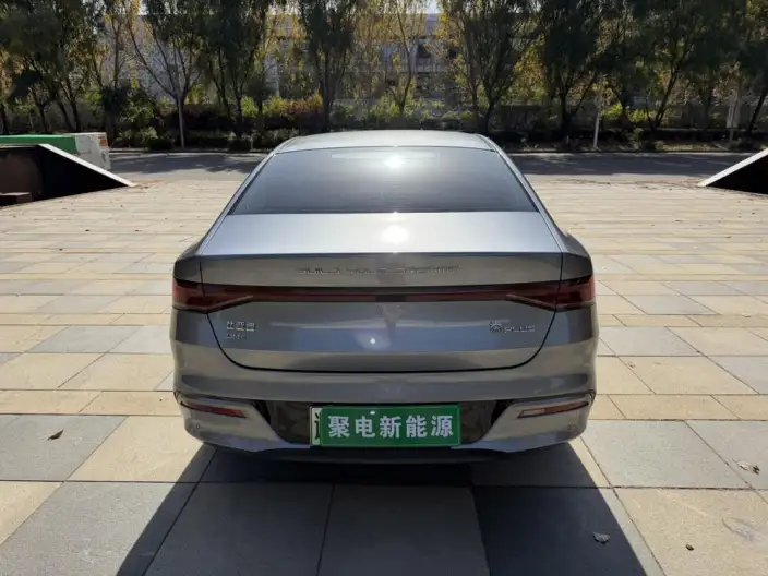 BYD Qin PLUS DM 2023 Model DM-i Champion Edition 120KM Leading Model – фото 5