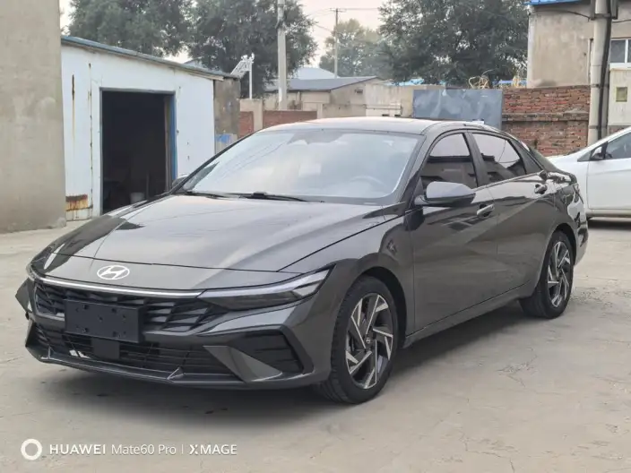 Hyundai Ioniq 2023 Model 1.5L CVT LUX Premium Edition – фото 1