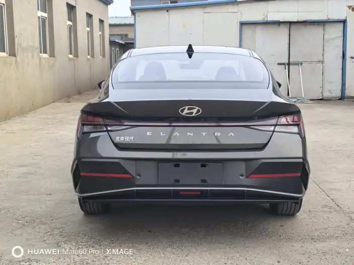 Hyundai Ioniq 2023 Model 1.5L CVT LUX Premium Edition – фото 5