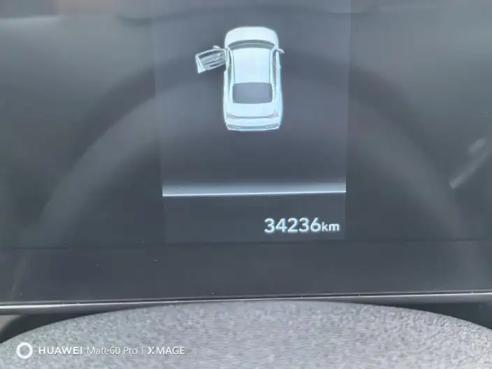 Hyundai Ioniq 2023 Model 1.5L CVT LUX Premium Edition – фото 10