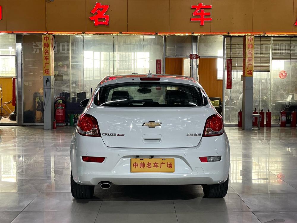 Chevrolet Cruze 2015 модификация Hatchback 1.6L автоматическое Comfort Edition – фото 5