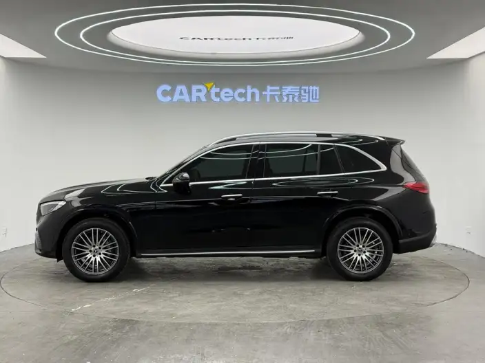 Mercedes-Benz GLC 2026 Model GLC 300 L 4MATIC Dynamic Model 5 seat – фото 4
