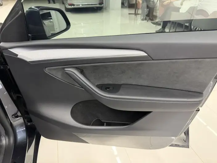 Model Y 2024 Model Rear-wheel drive version – фото 7