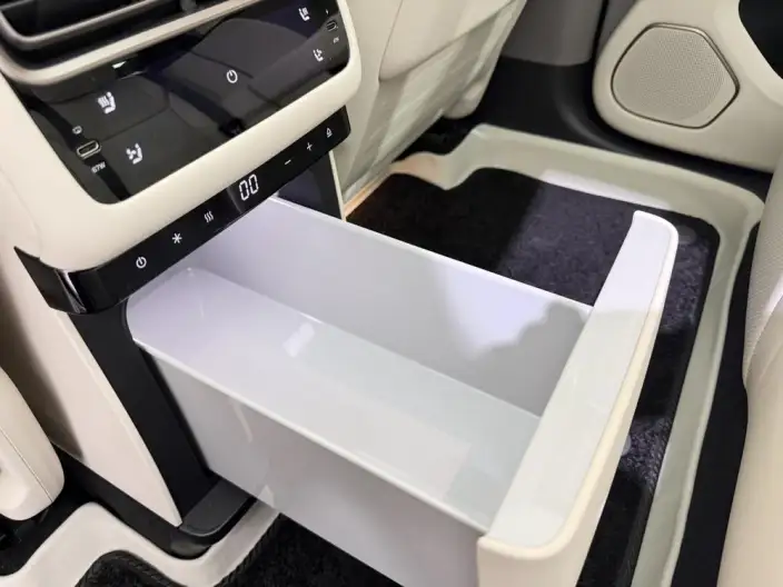 Li Auto i6 2025 Model 2WD Standard Edition – фото 7