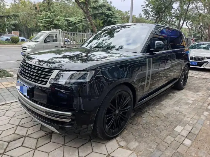 Range Rover 2025 Model 3.0 L6 400PS Shengshi Extended Edition – фото 1