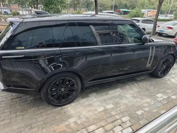Range Rover 2025 Model 3.0 L6 400PS Shengshi Extended Edition – фото 7