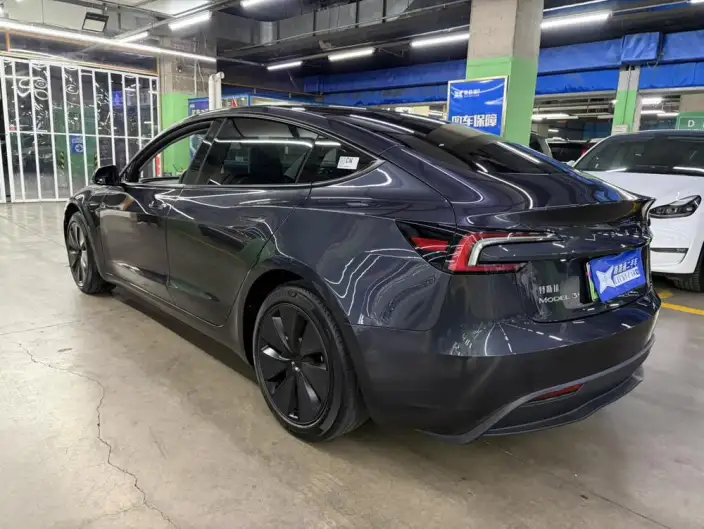 Model 3 2025 Model Facelift Rear-wheel drive version – фото 4
