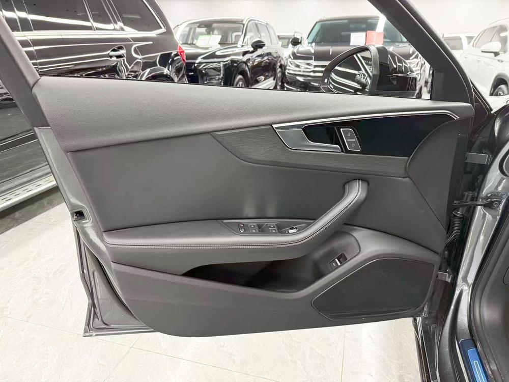 Audi A4 L 2024 40 TFSI Luxury Sport – фото 10