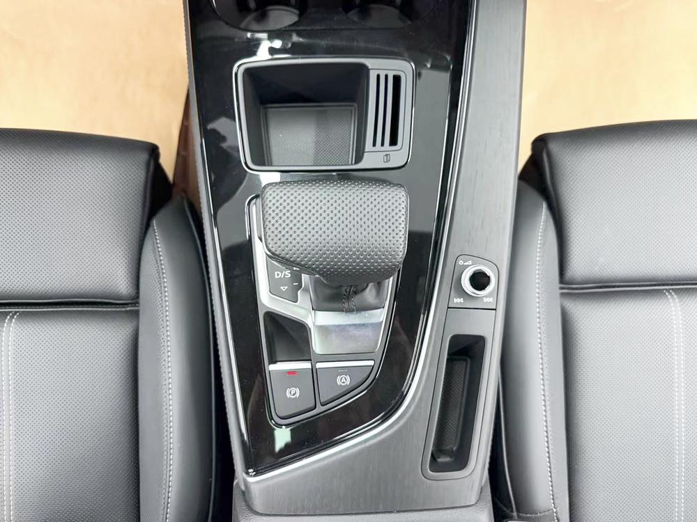 Audi A4 L 2024 40 TFSI Luxury Sport – фото 15
