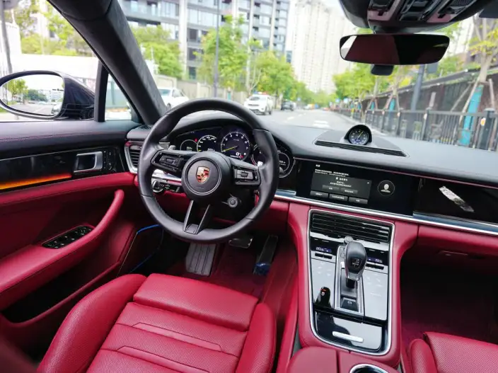 Panamera E-Hybrid 2023 Model Panamera 4 E-Hybrid Platinum edition 2.9T – фото 9