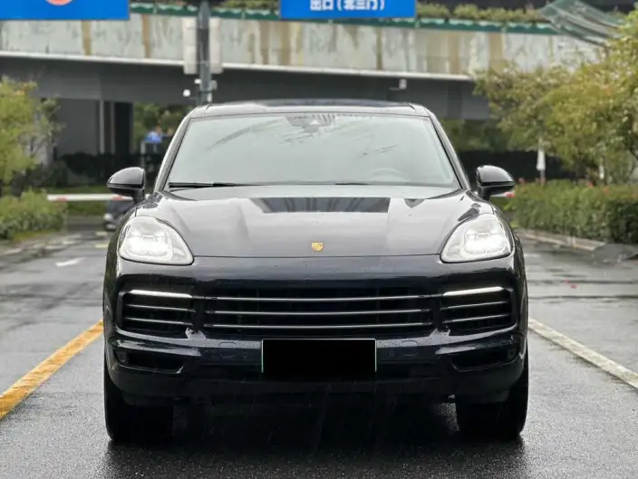 Cayenne E-Hybrid 2021 Model Cayenne E-Hybrid 2.0T – фото 2