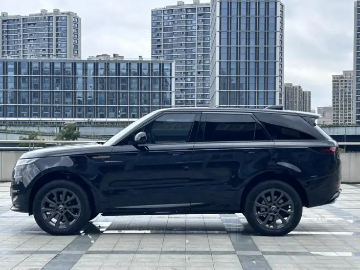 Range Rover Sport 2024 Model 400PS DYNAMIC HSE – фото 4