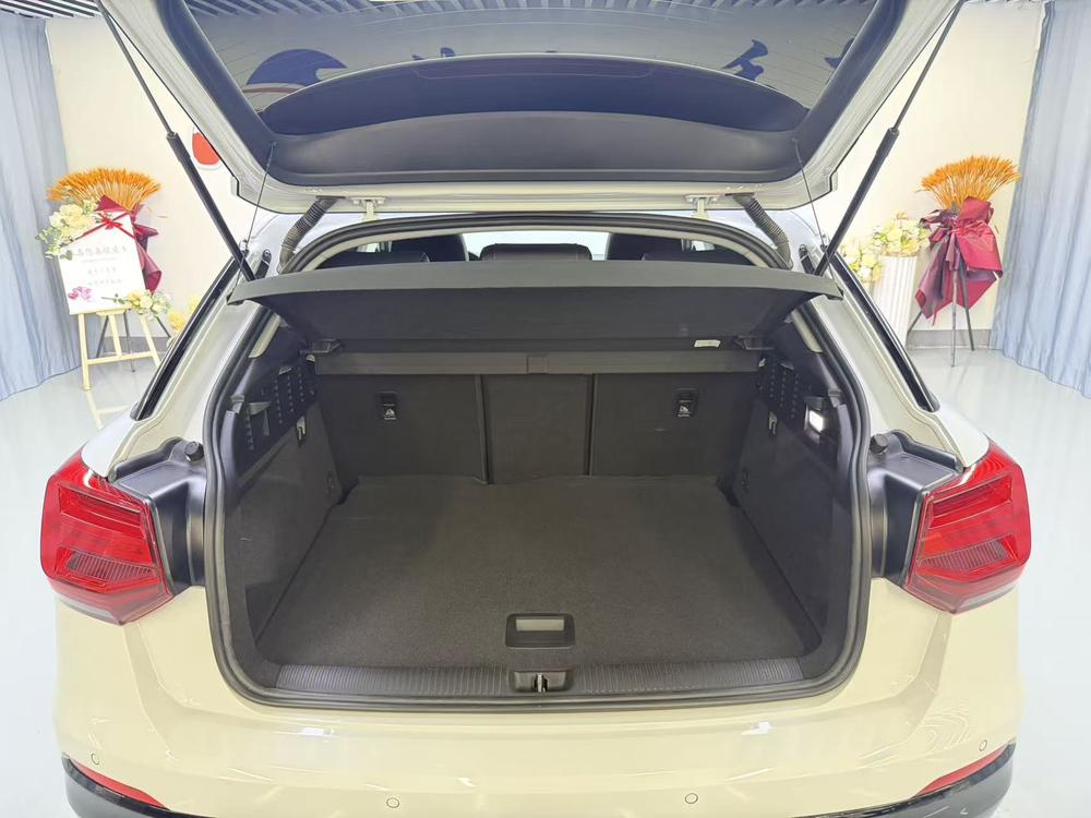 Audi Q2L 2018 35 TFSI Style Elegant China V I – фото 17