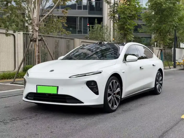 NIO ET7 2024 Model 75kWh Executive Signature Edition – фото 1