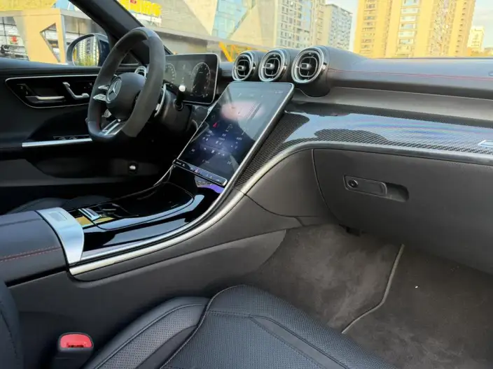 Mercedes-Benz C-Class AMG 2023 Model AMG C 43 4MATIC Travel Sedan Special Edition – фото 6