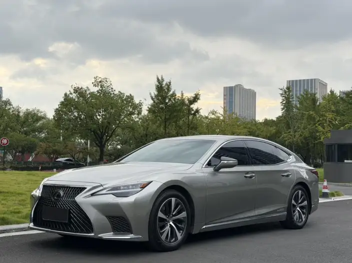 Lexus LS 2021 Model 500h Superior Edition – фото 1