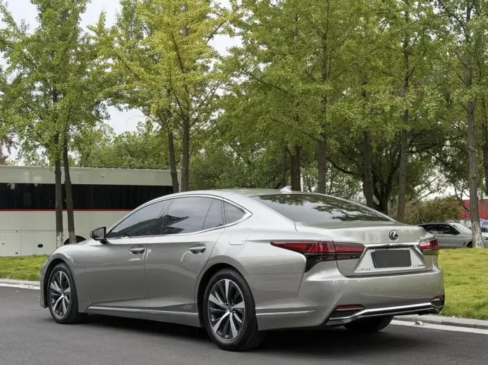 Lexus LS 2021 Model 500h Superior Edition – фото 4