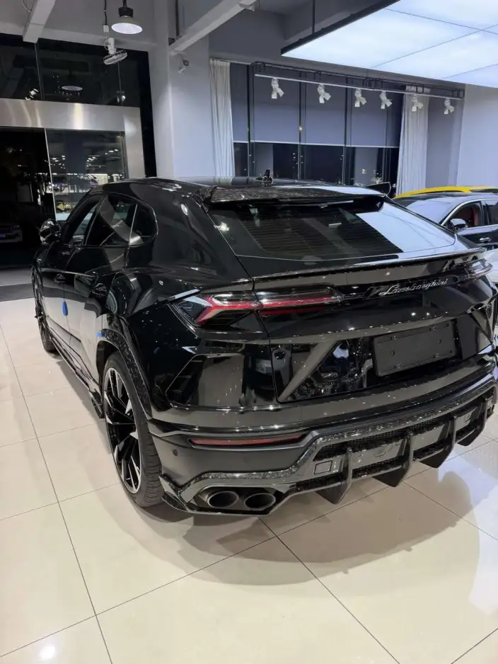 Urus 2021 Model 4.0T V8 – фото 2