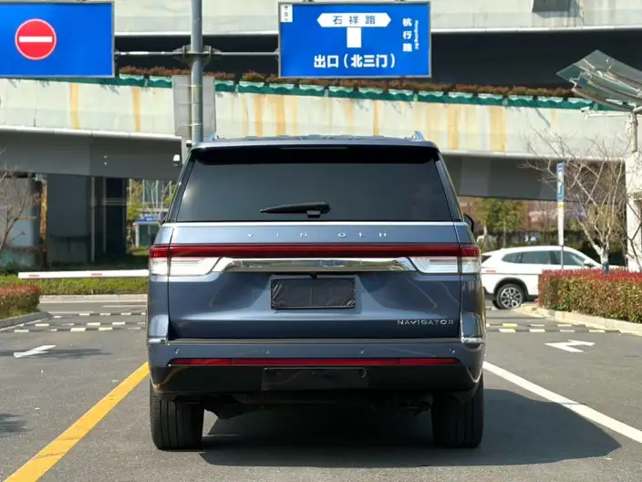Lincoln Navigator 2022 Model 3.5T Zunyao Edition – фото 7
