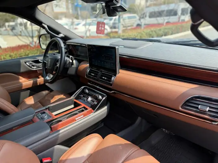 Lincoln Navigator 2022 Model 3.5T Zunyao Edition – фото 8