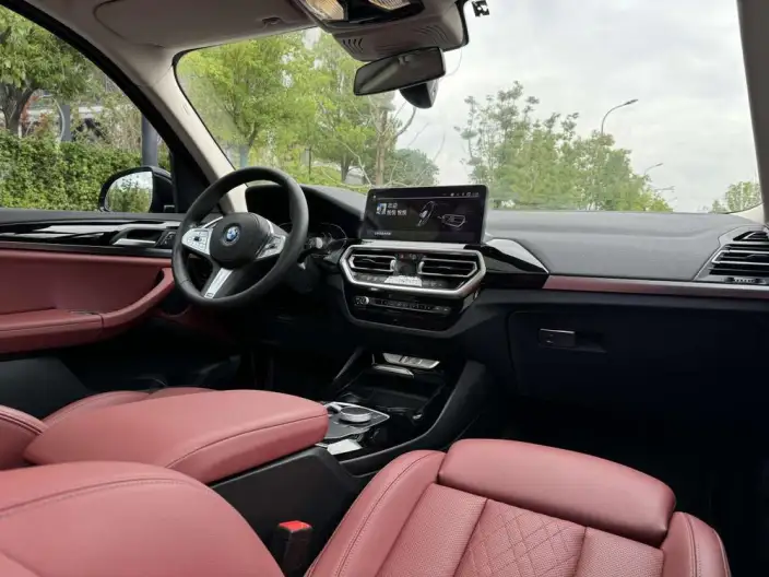 BMW iX3 2024 Model Leading Model – фото 10