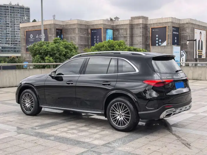 Mercedes-Benz GLC 2024 Model Facelift GLC 300 L 4MATIC Dynamic Model 5 seat – фото 4