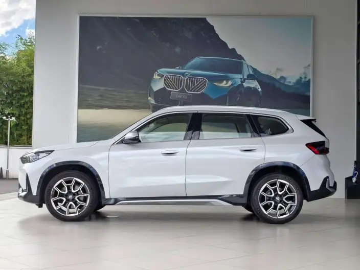 BMW X1 2023 Model sDrive25Li X Design Set – фото 3