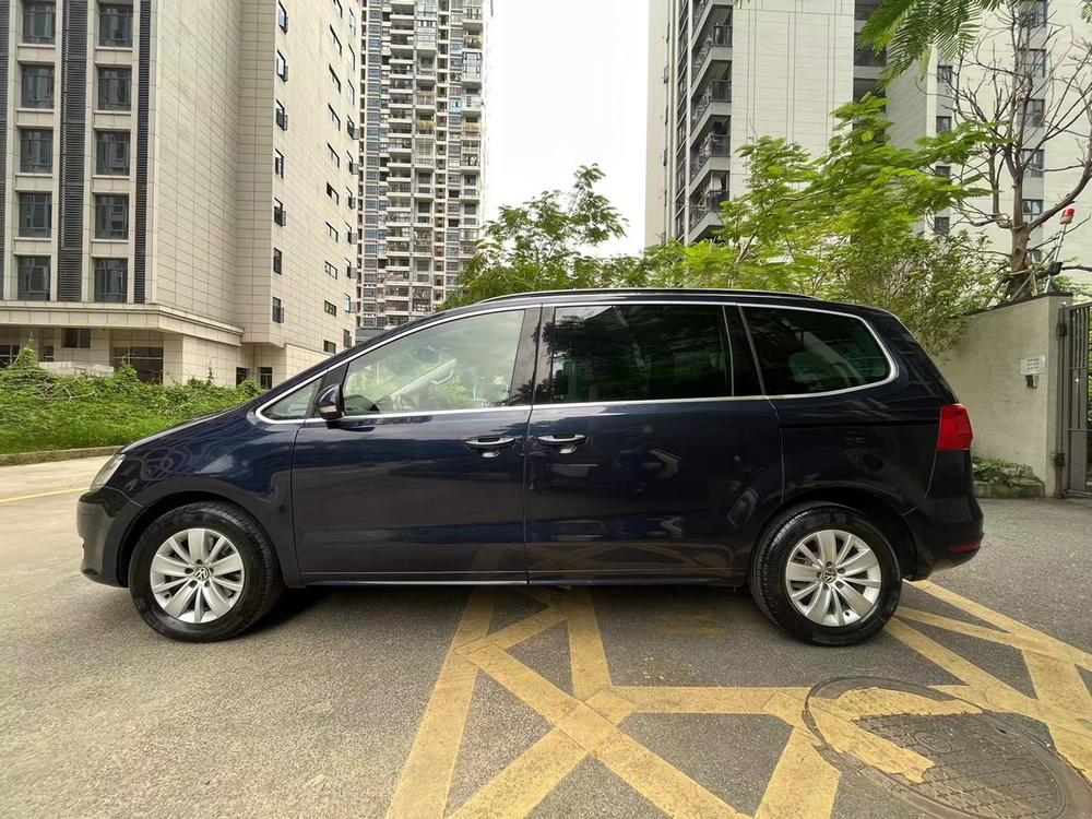 Volkswagen Sharan 2015 1.8TSI Comfort – фото 3