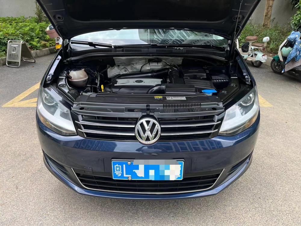 Volkswagen Sharan 2015 1.8TSI Comfort – фото 6