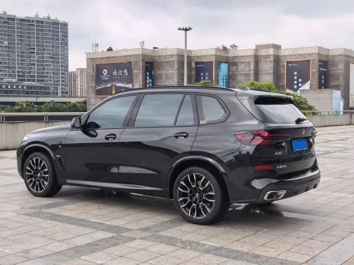 BMW X5 2025 Model xDrive40Li M Sports Night Set – фото 3