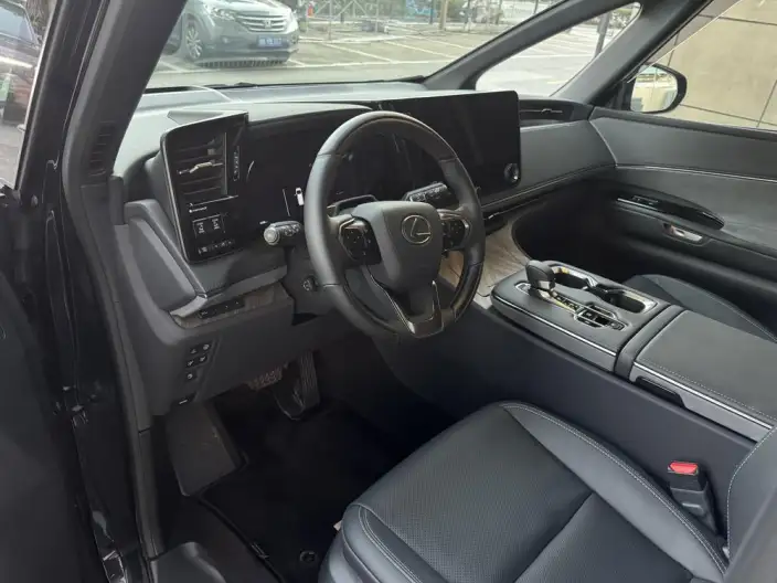 Lexus LM 2026 Model 500h DIRECT4 VI seat Respect Edition – фото 7