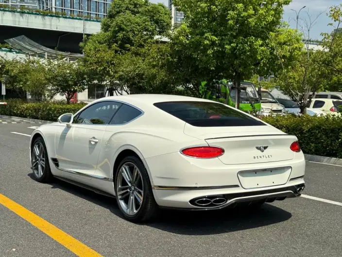 Continental 2024 Model 4.0T GT V8